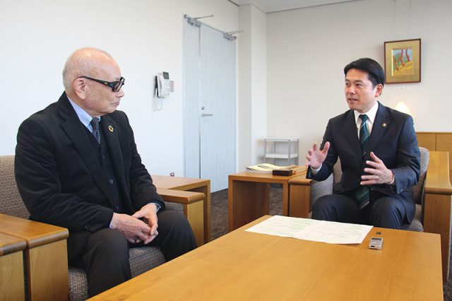 岐阜市柴橋正直市長との対談風景