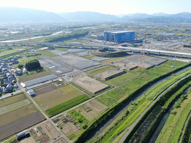 東海環状自動車道大野神戸IC風景