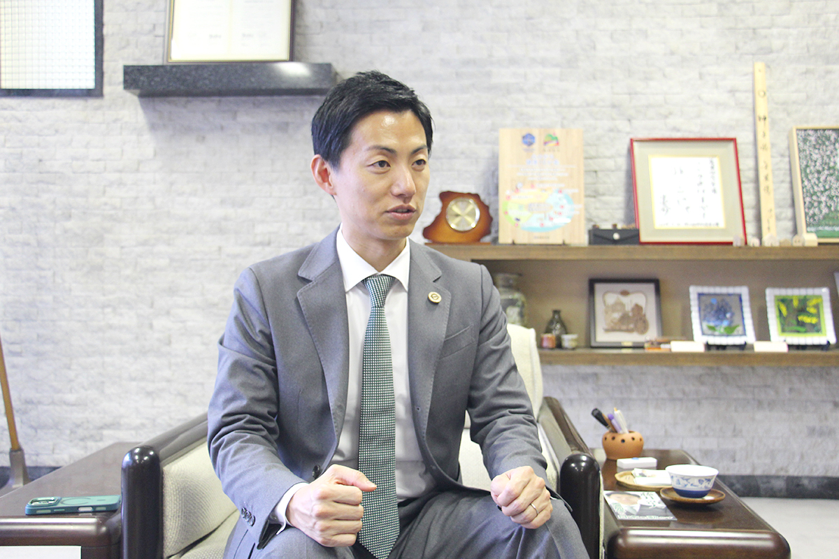 美濃加茂市の藤井浩人市長