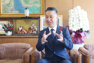 美濃市の篠田啓介市長