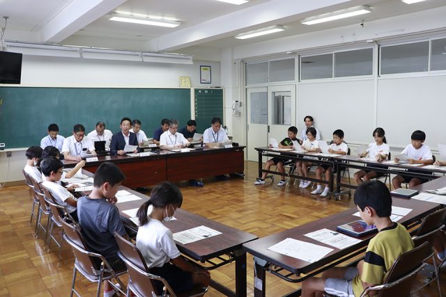 スクールミーティング