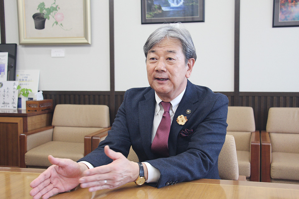 高山市田中明市長