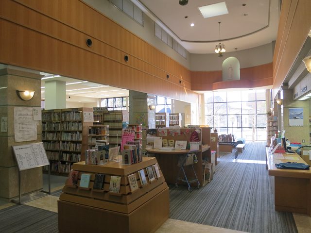 輪之内町立図書館