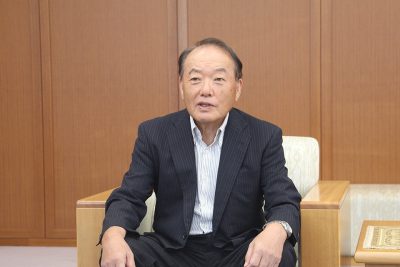 山県市林宏優市長