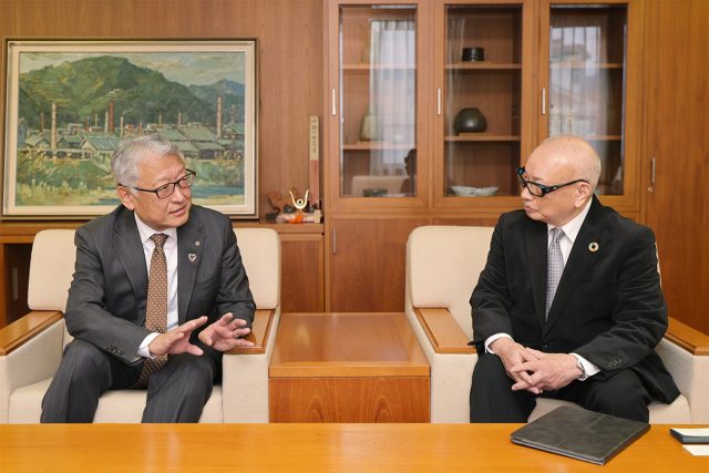 瑞浪商工会議所の中島功雄会頭との対談風景