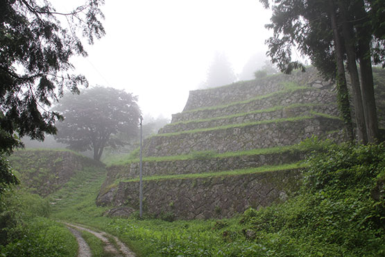 岩村城跡の六段壁
