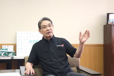 可児市冨田成輝市長