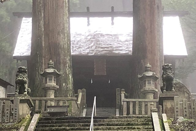 中津川市にある恵那神社