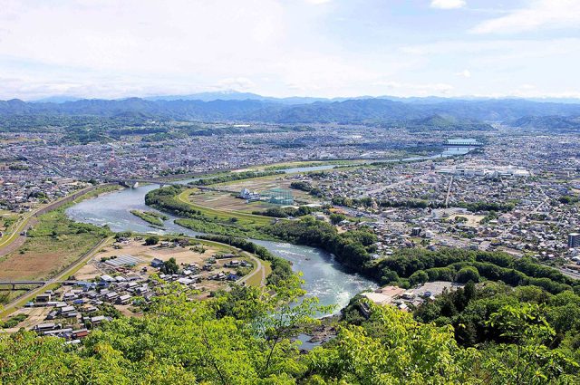 鳩吹山からの眺め