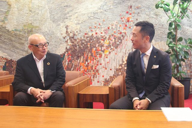 多治見市髙木貴行市長との対談風景