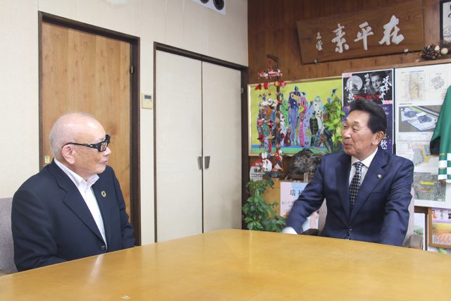 瑞穂市の森和之市長との対談風景