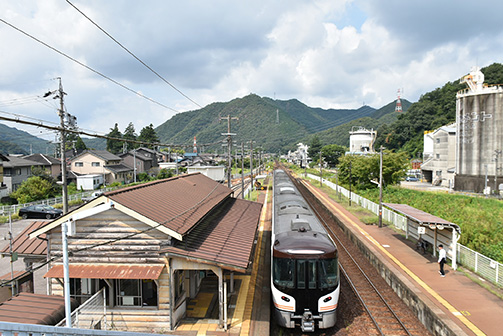 坂祝駅の線路の様子
