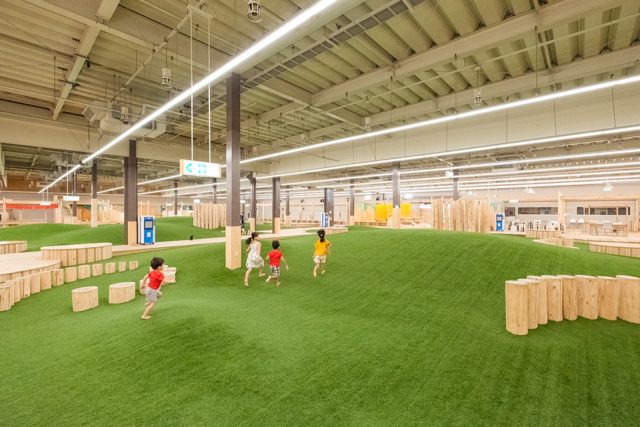 イオンタウン輪之内ショッピングセンターにある森のわくわくの庭