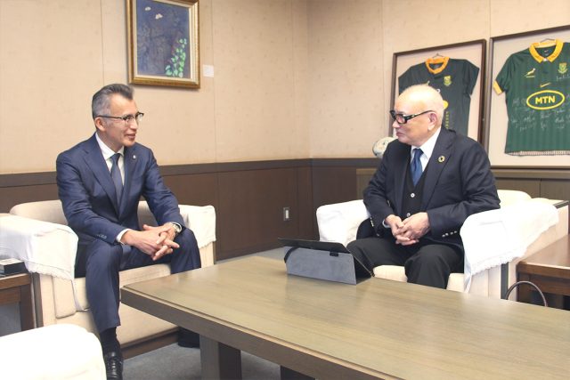 関市の山下清司市長との対談風景